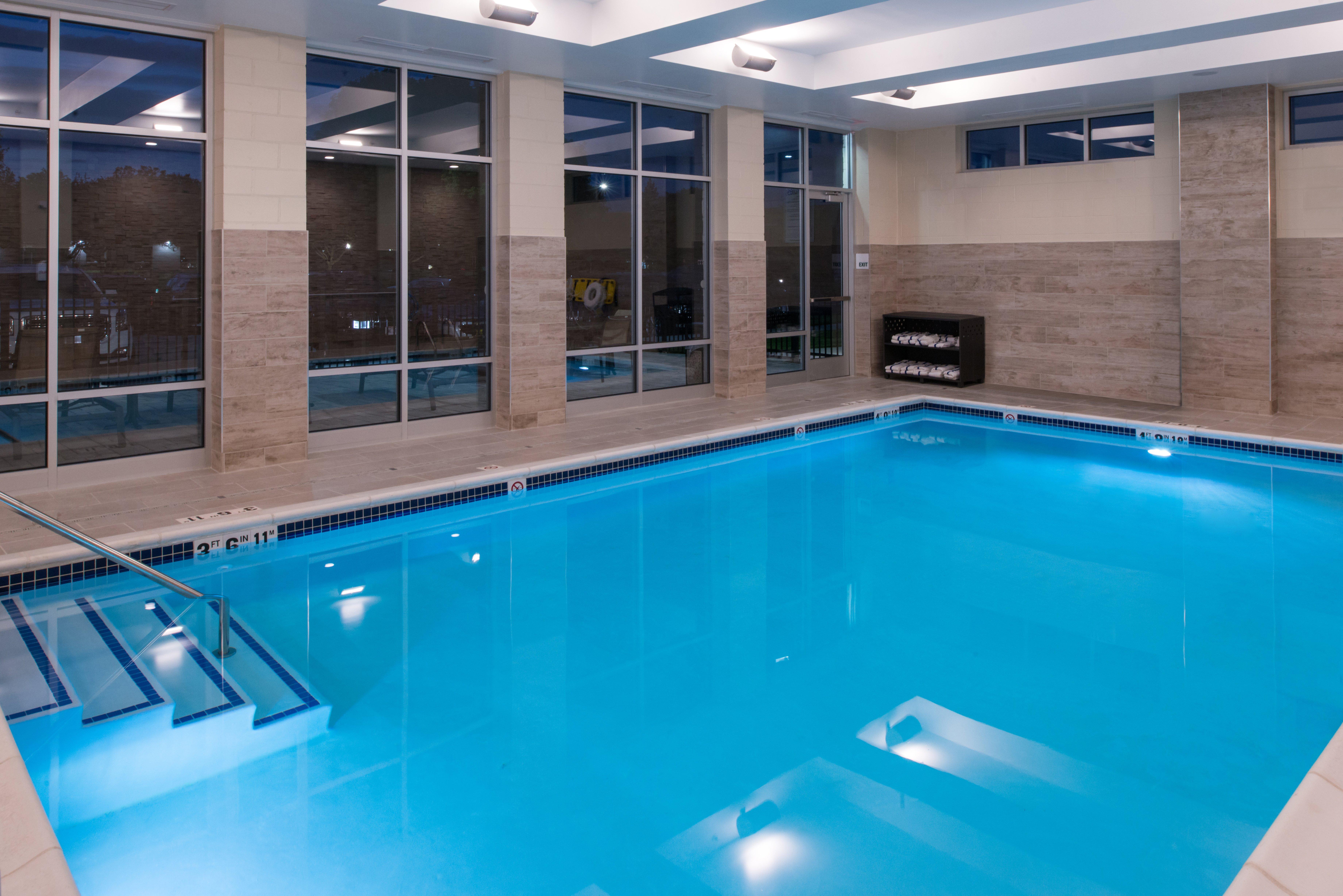 Holiday Inn & Suites - Farmington Hills - Detroit Nw By Ihg Dış mekan fotoğraf