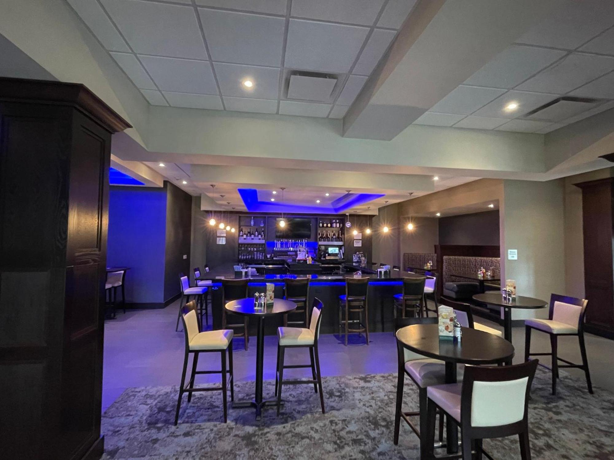 Holiday Inn & Suites - Farmington Hills - Detroit Nw By Ihg Dış mekan fotoğraf
