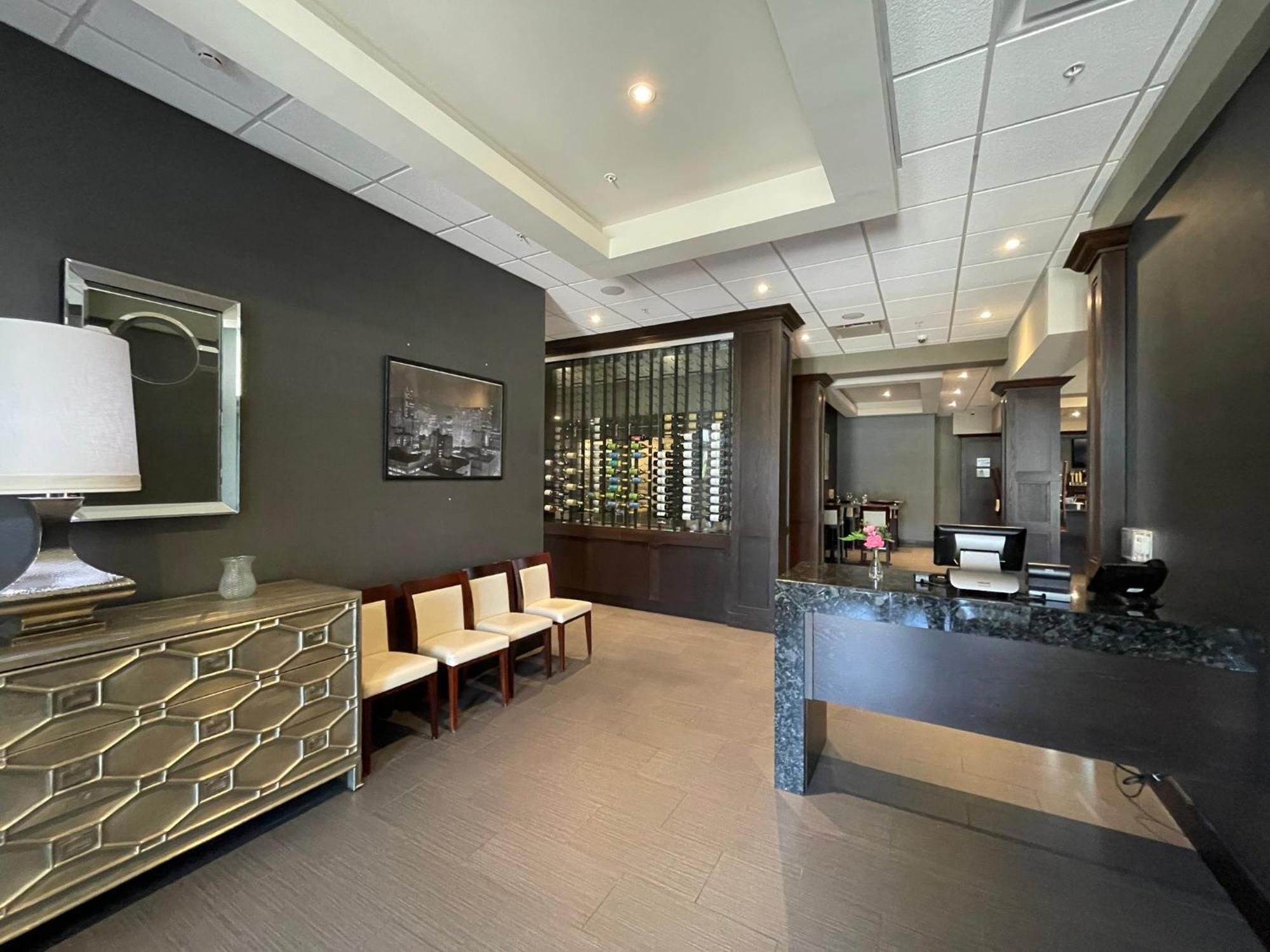 Holiday Inn & Suites - Farmington Hills - Detroit Nw By Ihg Dış mekan fotoğraf