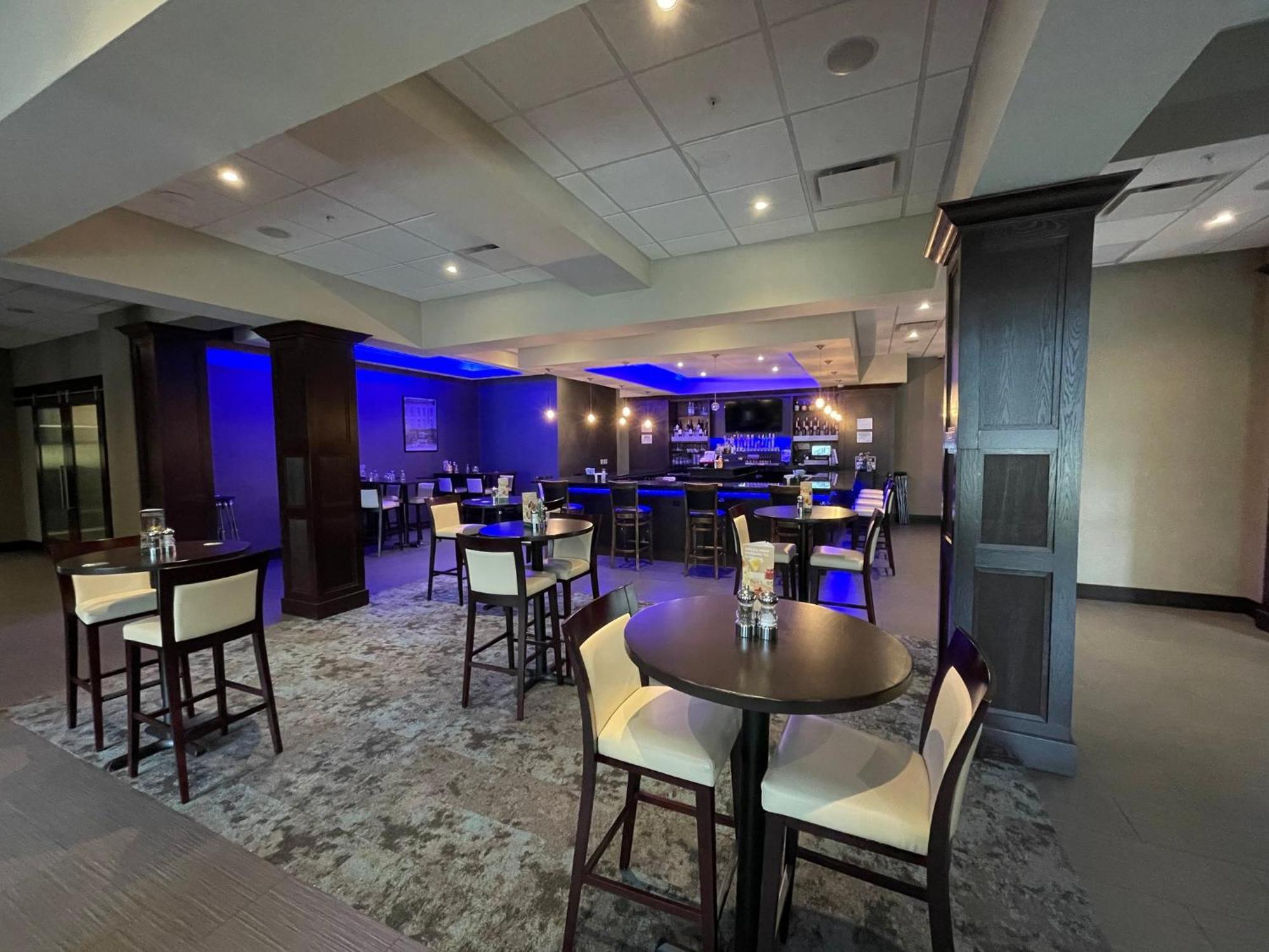 Holiday Inn & Suites - Farmington Hills - Detroit Nw By Ihg Dış mekan fotoğraf