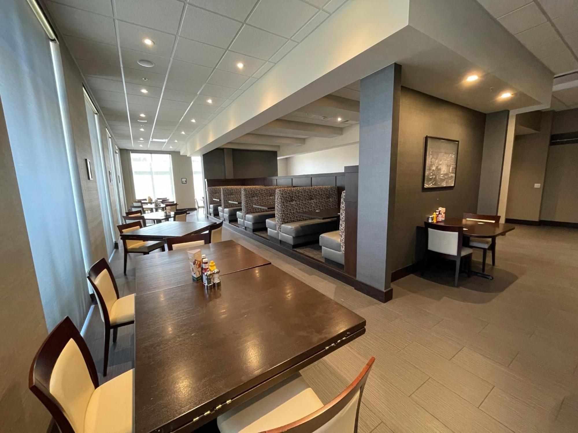 Holiday Inn & Suites - Farmington Hills - Detroit Nw By Ihg Dış mekan fotoğraf